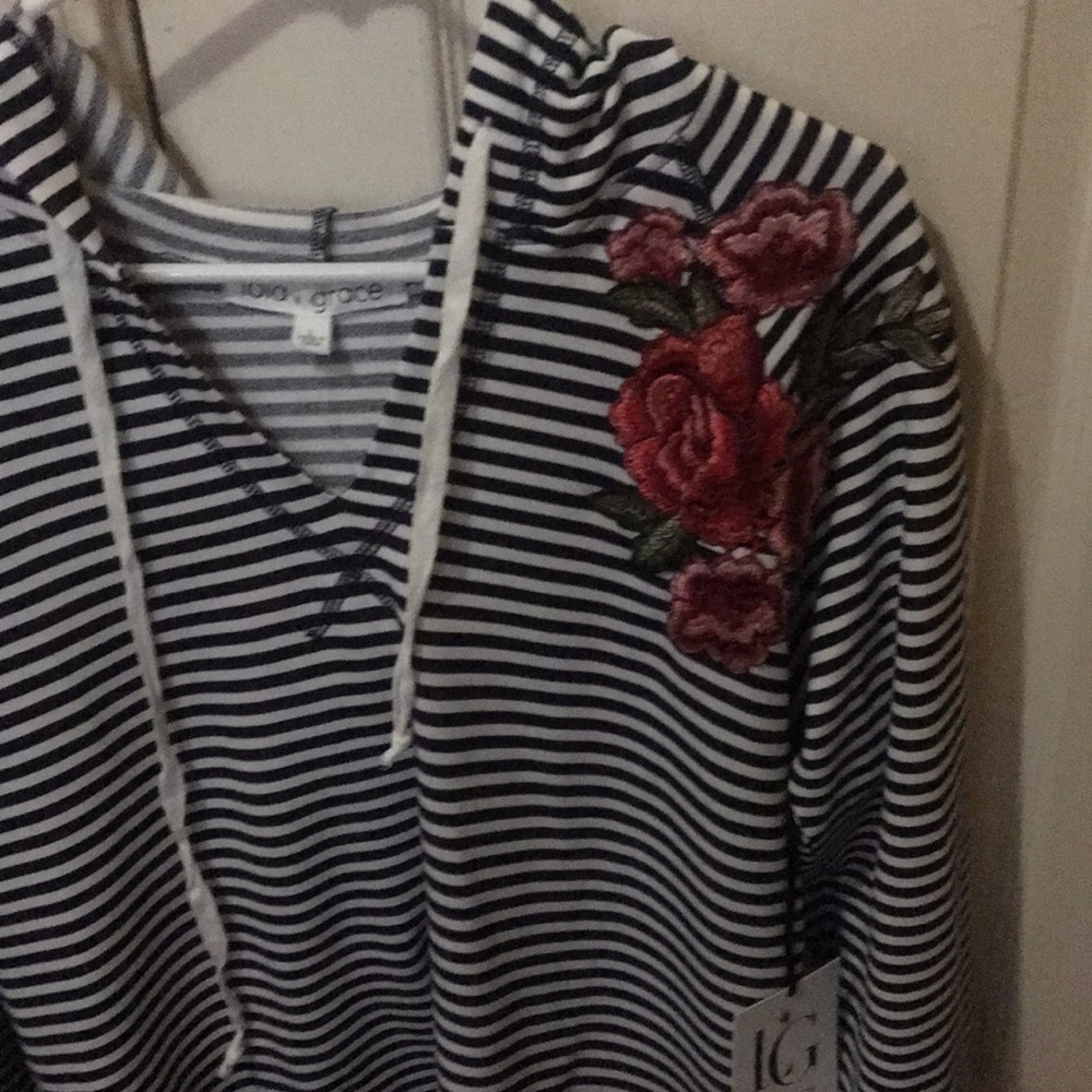 Sweater - Picture 2 of 2